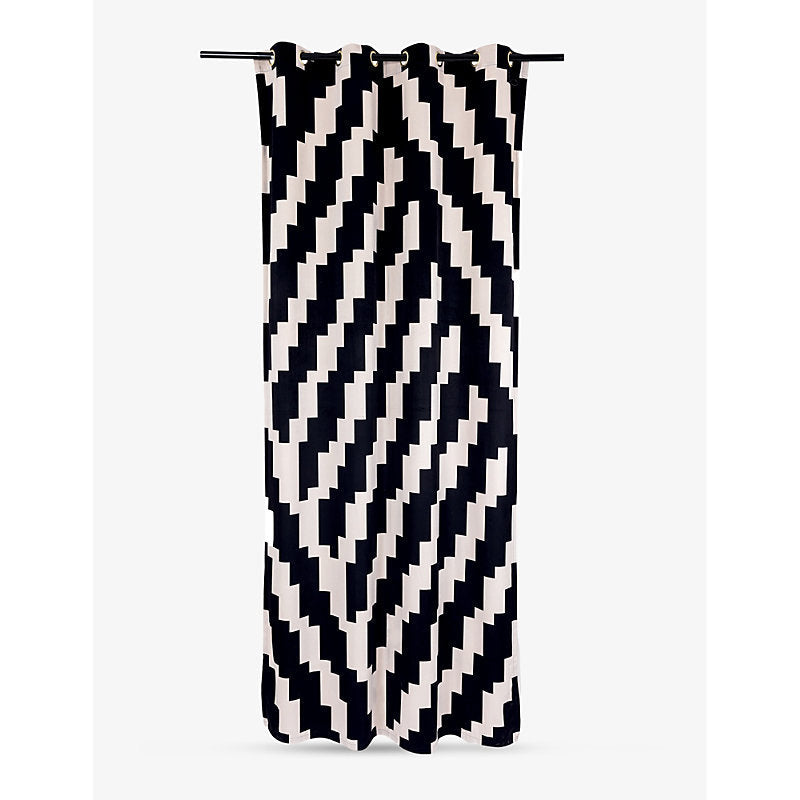 Seletti wears TOILETPAPER zig-zag woven curtains 280cm