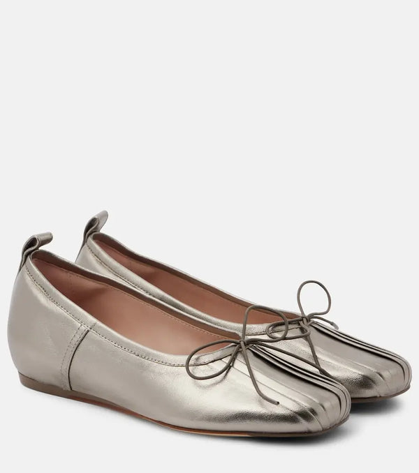 Simone Rocha Classic pleated leather ballet flats | LYBSTORE