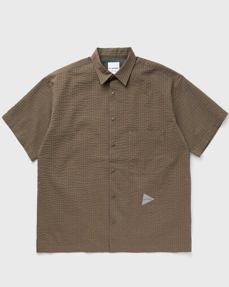 And Wander DRY SOFT SEESUCKER SS SHIRT beige