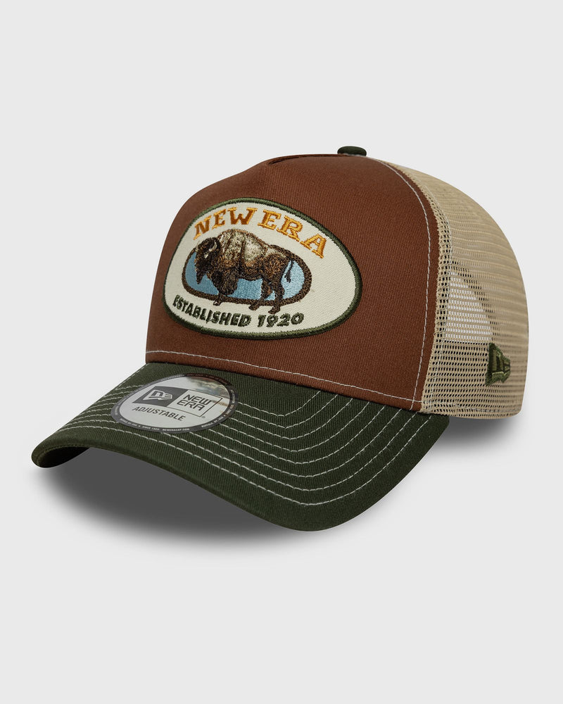 new era ANIMAL PATCH TRUCKER green