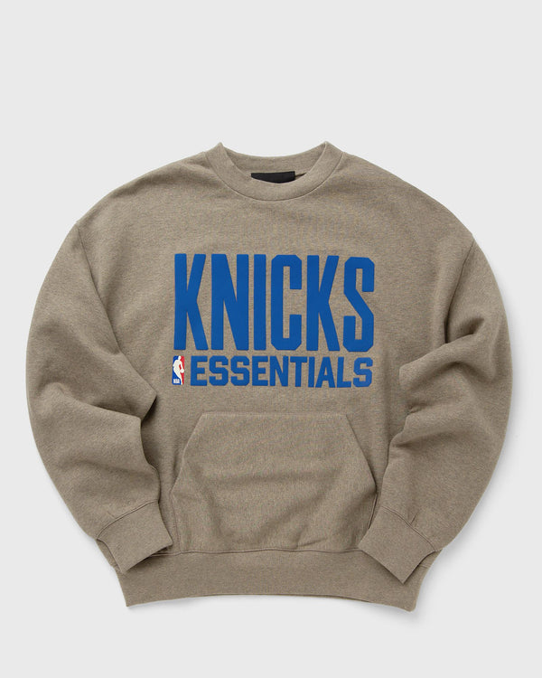 Fear of God Essentials KNICKS SPORTS FIT CREWNECK beige