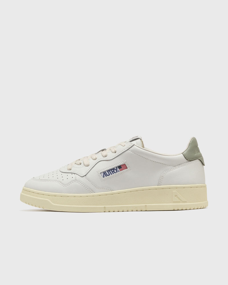 Autry Action Shoes Medalist Low Man White