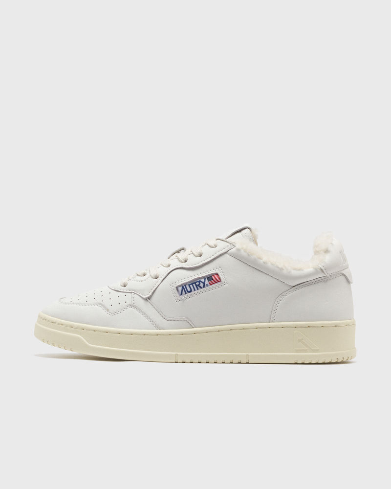 Autry Action Shoes MEDALIST LOW MAN white