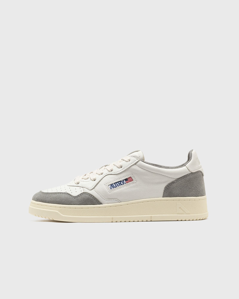 Autry Action Shoes Medalist LOW WOM white