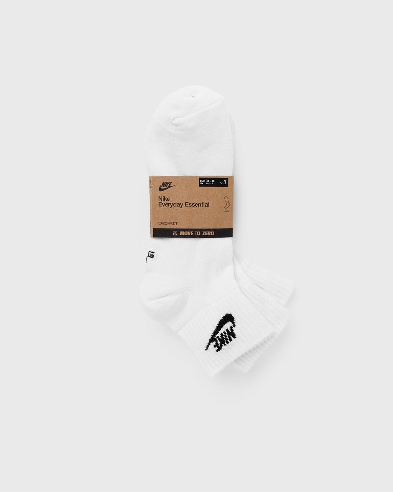 Nike EVERYDAY ESSENTIAL ANKLE SOCKS 3 PACK white