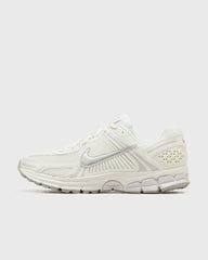 Nike ZOOM Vomero 5 white