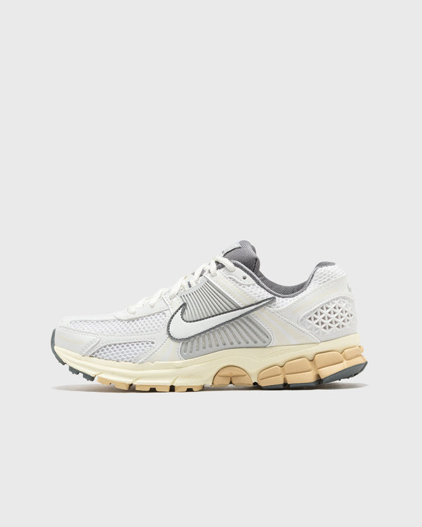 Nike WMNS ZOOM VOMERO 5 white