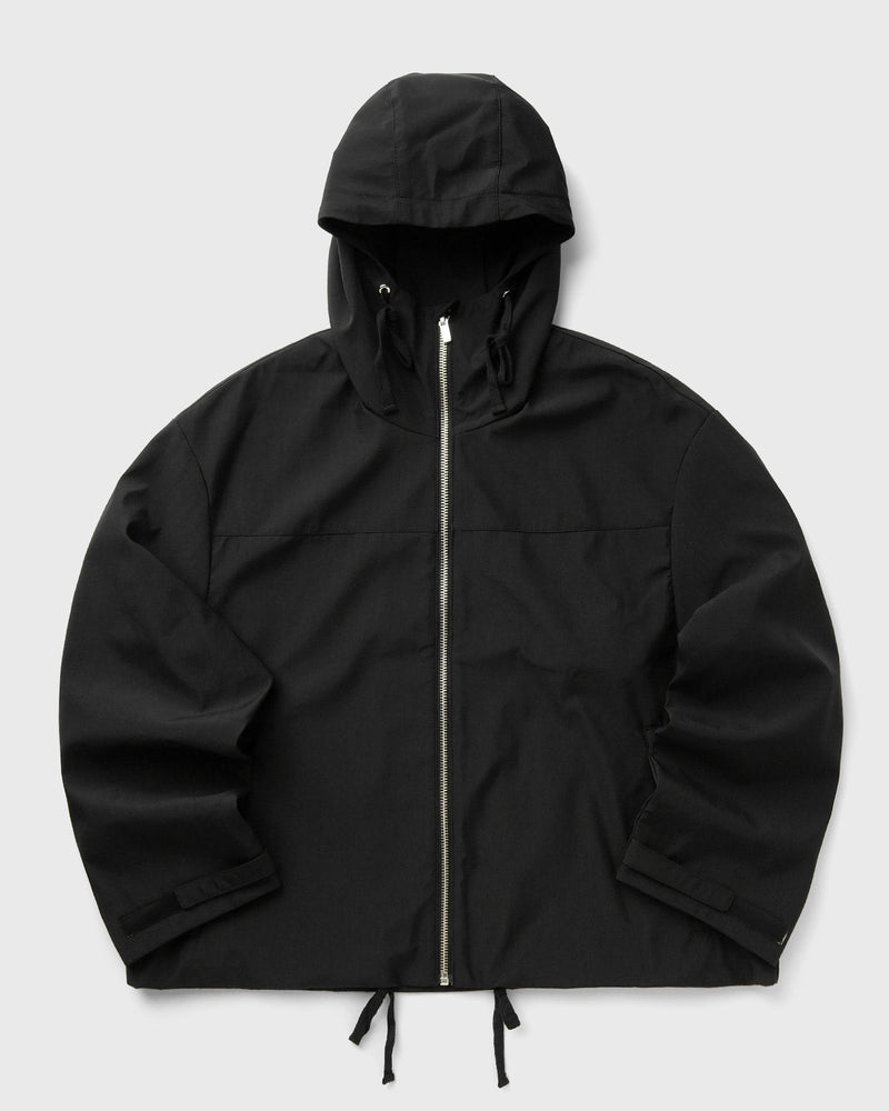 Rough. SIGNATURE RAIN JACKET black