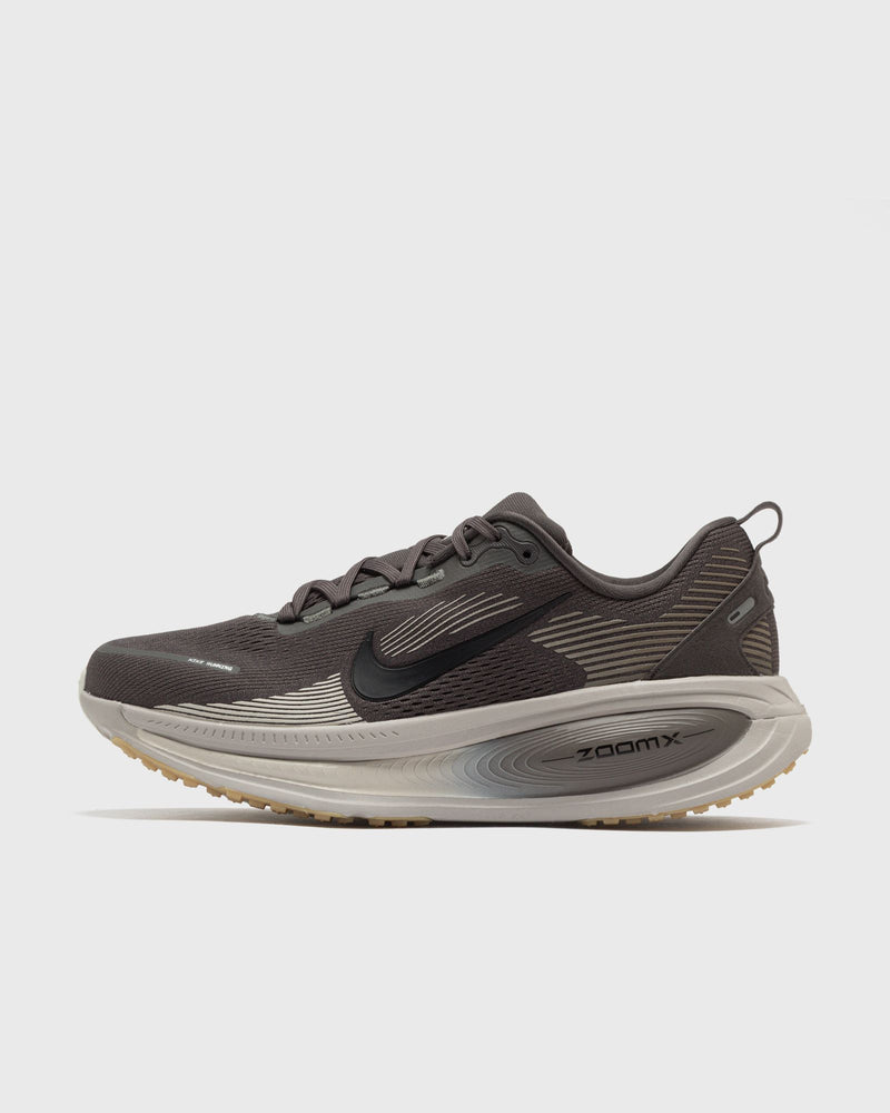 Nike Vomero 18 brown
