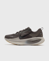 Nike Vomero 18 brown