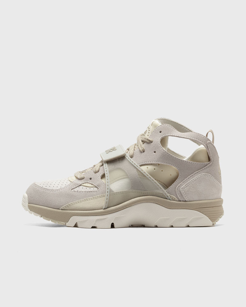 Nike Air Trainer Huarache "Sail And Light Khaki" Beige
