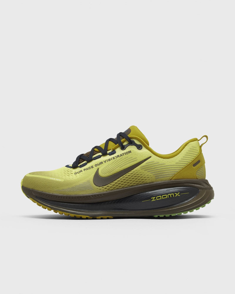 Nike Vomero 18 Se Yellow
