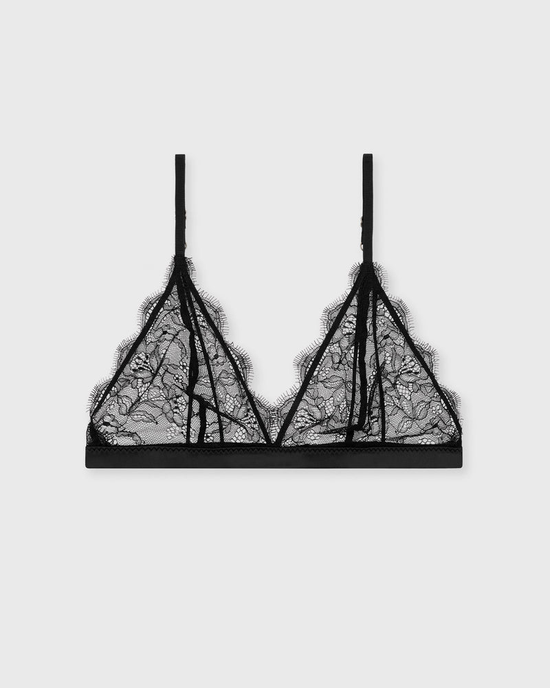 Love Stories Gwen black