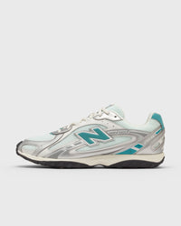 New Balance 204 Silver