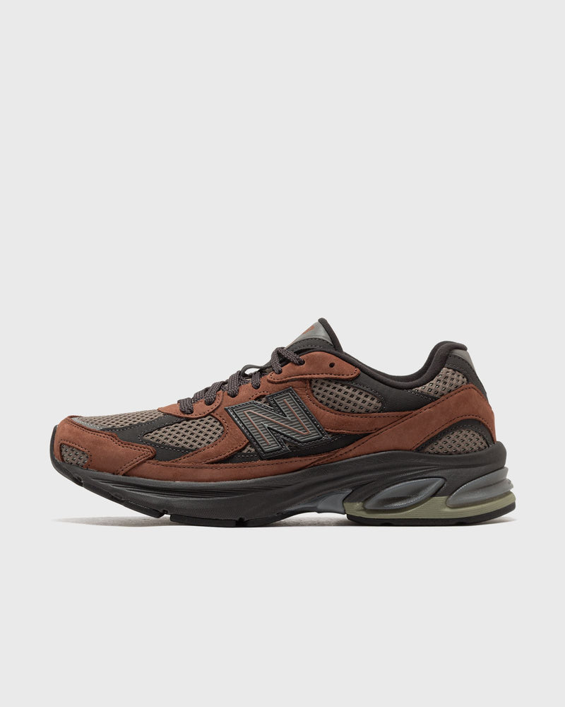 New Balance 2010 brown