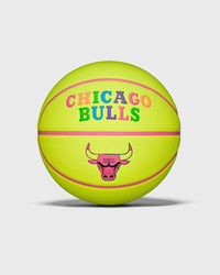 Wilson NBA Team Neon Basketball Chicago Bulls Size 7 Yellow