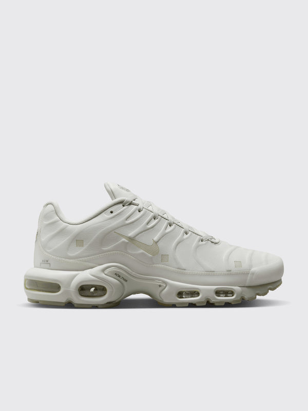 Nike x A-COLD-WALL* Air Max Plus Platinum Tint Light Bone Sneakers