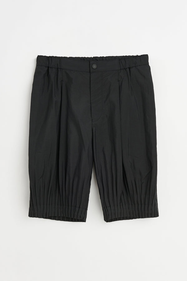 homme plisse issey miyake Cascade Shorts Black