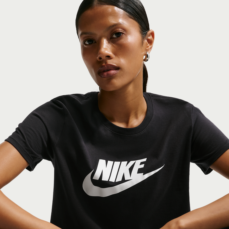 Playera con logotipo para mujer Nike Sportswear Essentials