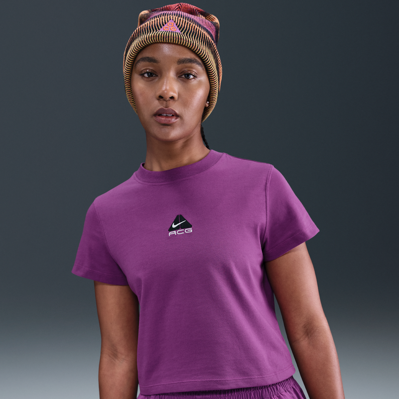 Playera De Manga Corta Dri-Fit Para Mujer Nike Acg Morado
