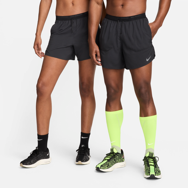 Shorts De Correr Dri-Fit De 13 Cm Con Forro De Ropa Interior Para Hombre Nike Stride Negro