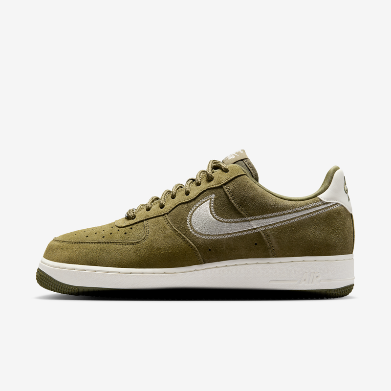Tenis para hombre Nike Air Force 1 '07 LV8 Verde