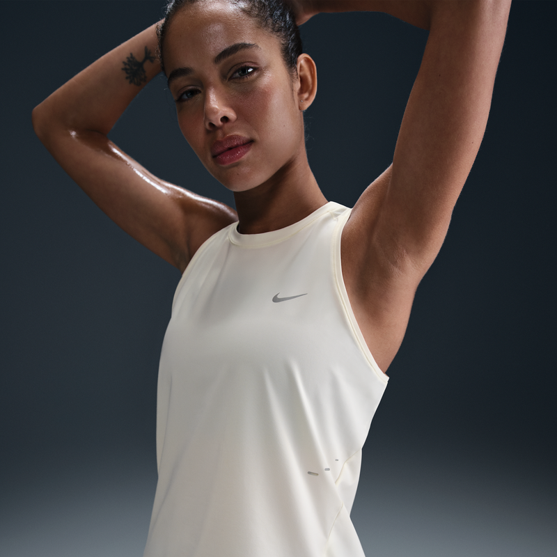 Camiseta De Tirantes De Correr Dri-Fit Para Mujer Nike Swift Blanco