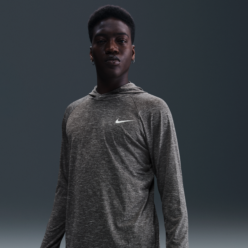 Playera Hydroguard Con Gorro De Manga Larga Nike Heather Negro