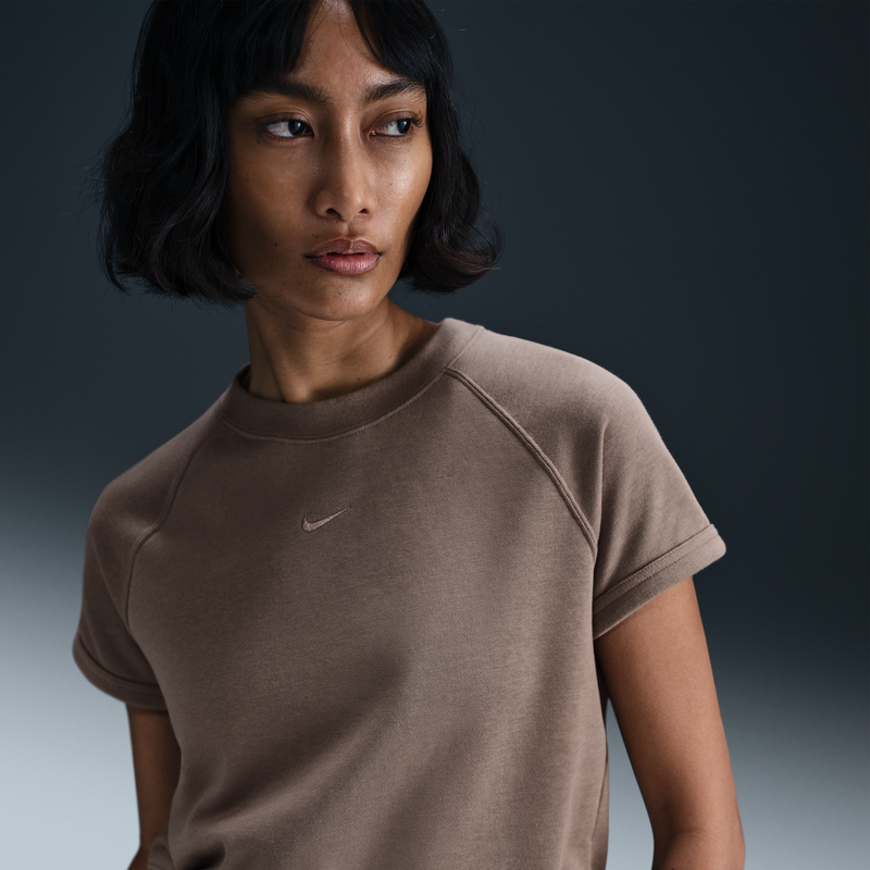 Playera de manga corta de French Terry para mujer Nike Sportswear Chill Terry Marrón