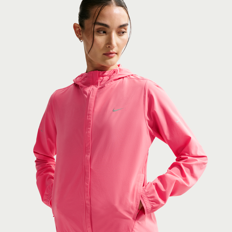 Chamarra de correr Repel plegable para mujer Nike Swift Rosa