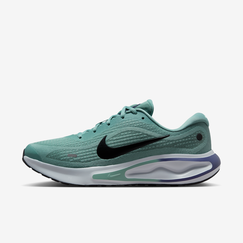 Tenis de correr en pavimento para hombre Nike Journey Run Verde