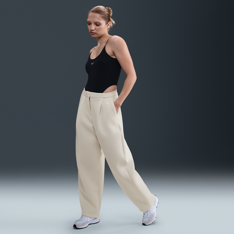 Pants de tiro medio holgados para mujer Nike Sportswear Modern Fleece Marrón