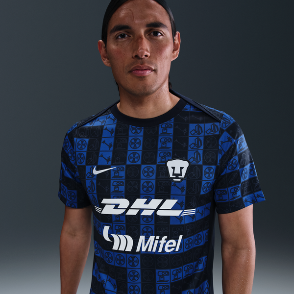 Playera De Manga Corta De Fútbol Nike Dri-Fit Para Antes Del Partido Para Hombre Pumas Unam Academy Pro Azul