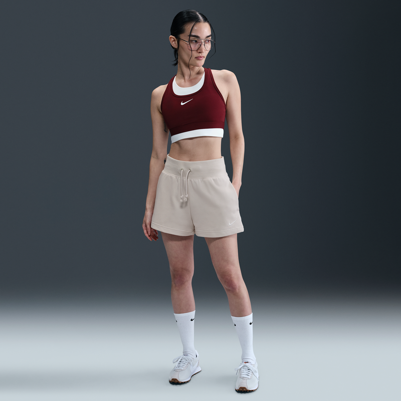 Shorts de French Terry de tiro alto para mujer Nike Sportswear Phoenix Fleece Marrón