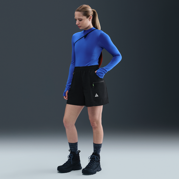 Shorts Para Mujer Nike Acg "Death Bloom" Negro