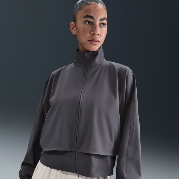 Chamarra Dri-Fit Oversized De Cierre Completo Para Mujer Nike 24.7 Perfectstretch Gris