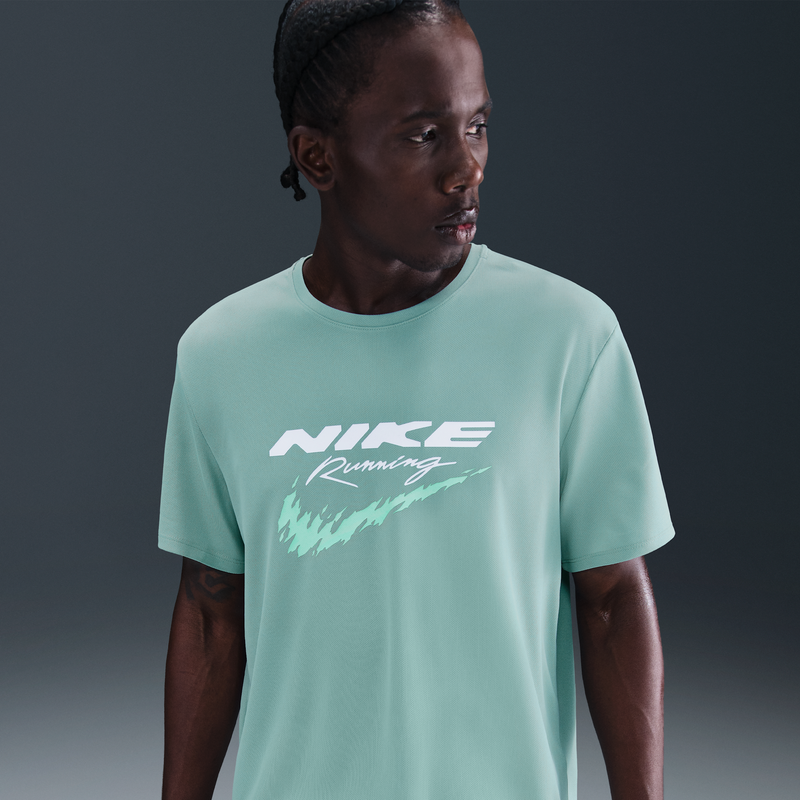 Playera De Correr Dri-Fit Uv Para Hombre Nike Miler Verde
