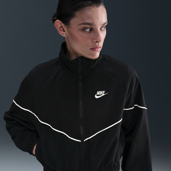 Chamarra Tejida Para Mujer Nike Sportswear Windrunner Negro
