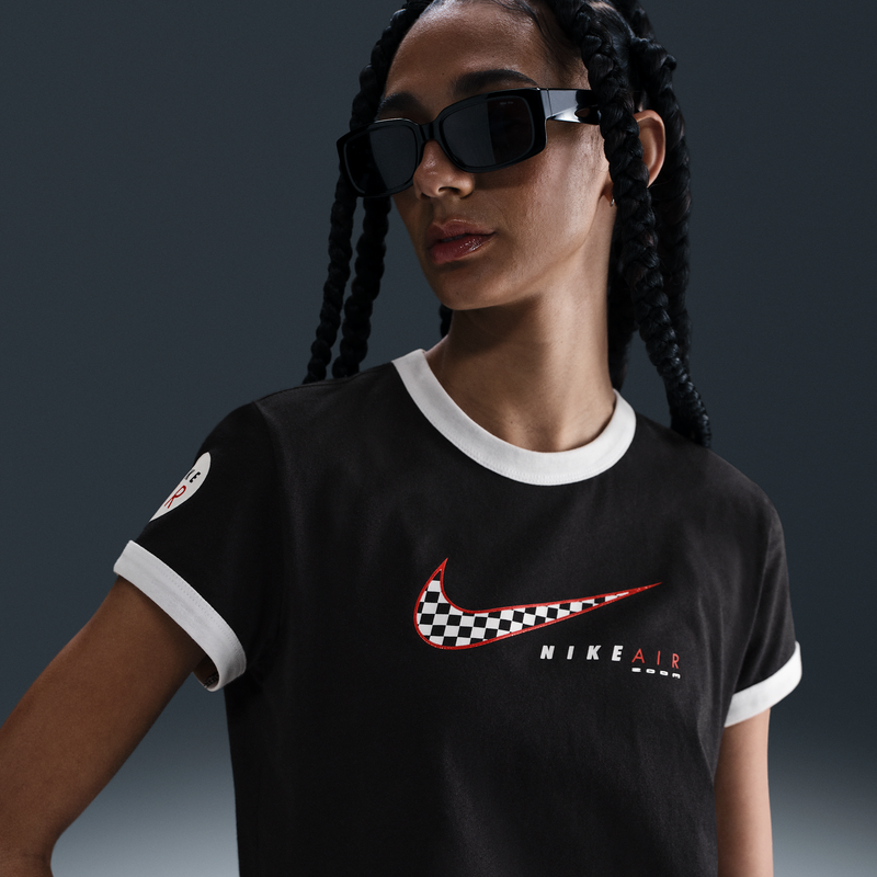 Playera de manga corta para mujer Nike Sportswear Club Negro
