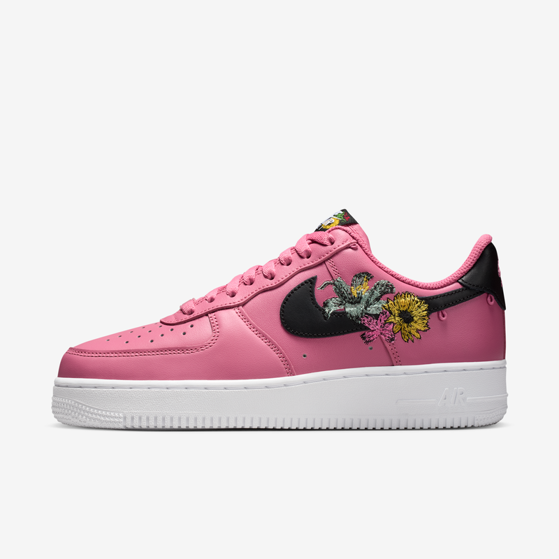 Tenis para mujer Nike Air Force 1 \'07 Premium \\"Flowers\\"