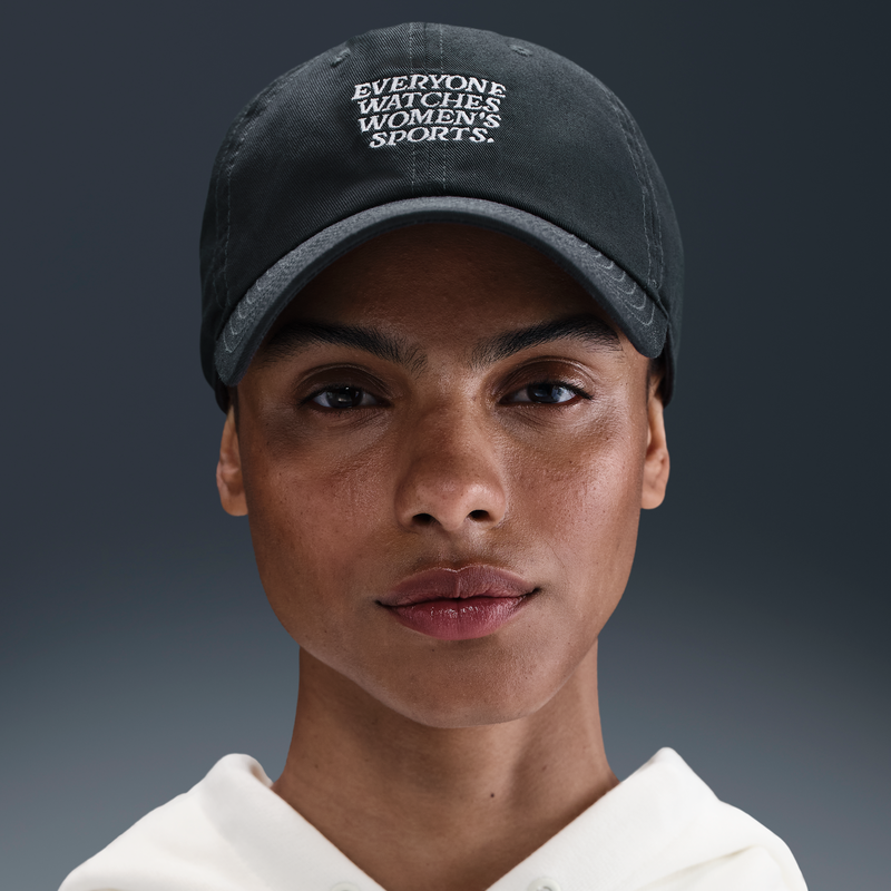 Gorra Nike By Togethxr Everyone Watches Women'S Sports™ Negro