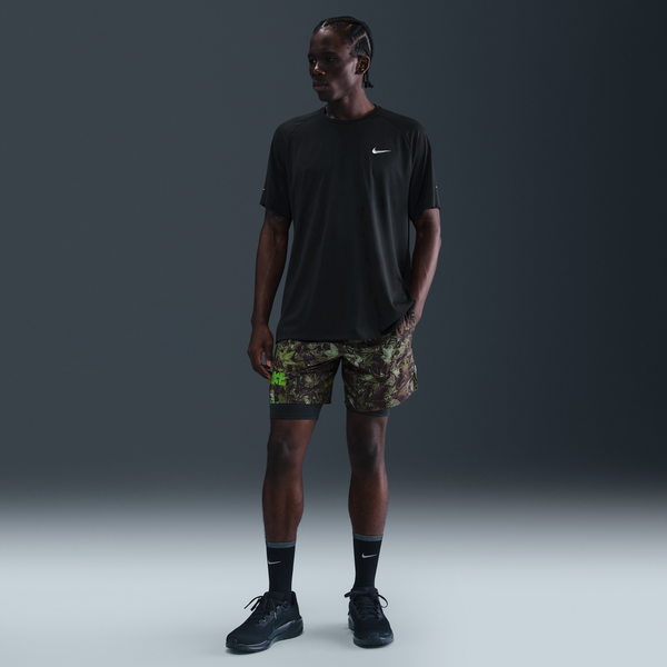 Shorts De Correr Dri-Fit Con Estampado De 18 Cm Con Forro De Ropa Interior Para Hombre Nike Stride Negro