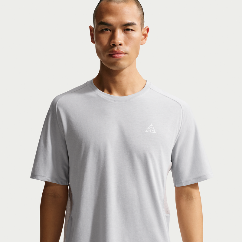 Playera de trail running Dri-FIT ADV para hombre Nike ACG \\"Solar Chase\\"