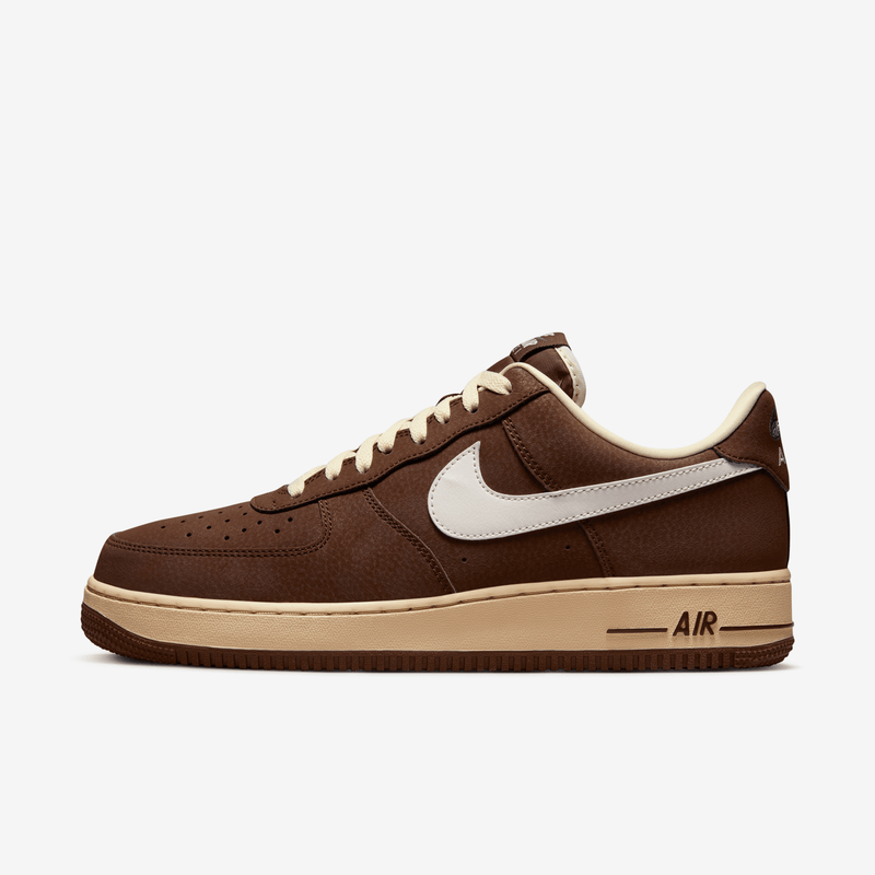 Calzado para hombre Nike Air Force 1 '07 Marrón
