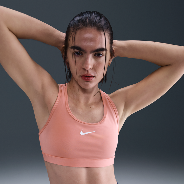 Bra Deportivo Con Almohadillas Para Mujer Nike Swoosh Medium Support Rosa