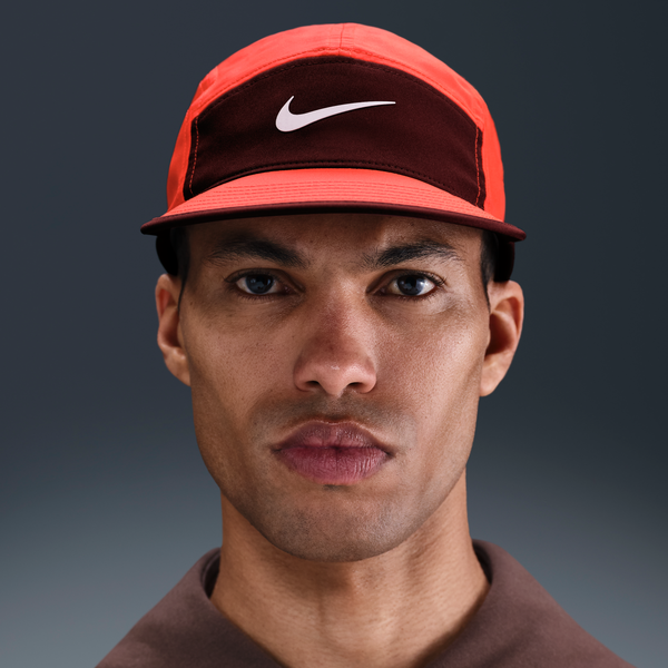 Gorra Swoosh Sin Estructura Nike Fly Dri-Fit Rojo