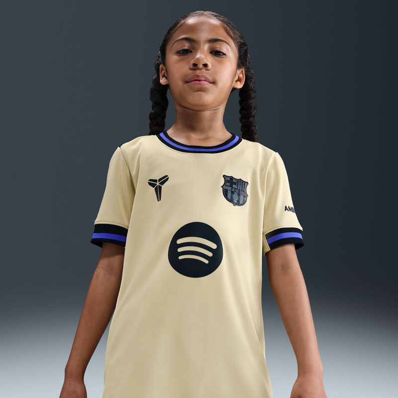 Jersey De Fútbol Kobe Dri-Fit Replica Del Fc Barcelona Visitante 2025/26 Stadium Para Niños Talla Grande Marrón