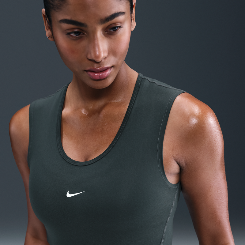 Camiseta de tirantes Dri-FIT para mujer Nike Pro Verde