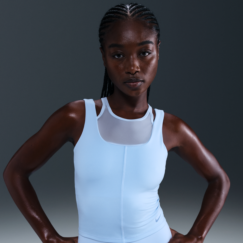 Camiseta de tirantes Dri-FIT cropped para mujer Nike One Fitted Azul