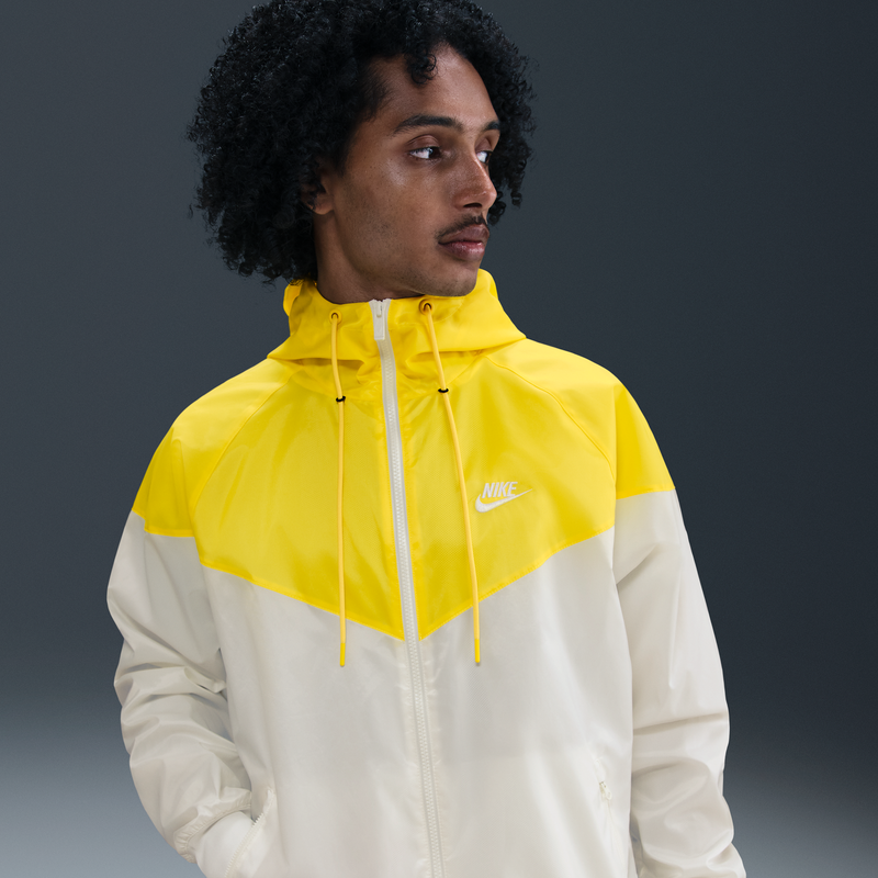 Chamarra Con Gorro Para Hombre Nike Sportswear Windrunner Blanco